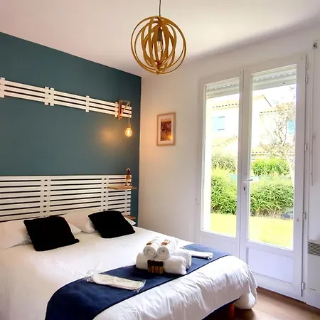 Sous Le Marronnier - Maison Pour 4 Avec Jardin Holiday home Royan