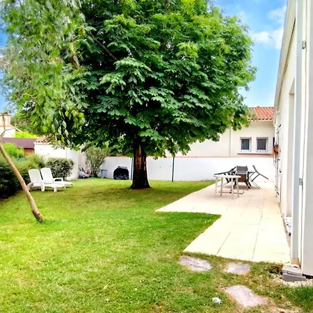 Holiday home Sous Le Marronnier - Maison Pour 4 Avec Jardin Royan